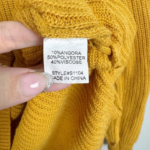 JODIFL | Mustard Yellow Cold Shoulder Turtleneck Sweater Lace Up Women’s Size L - Picture 7 of 8